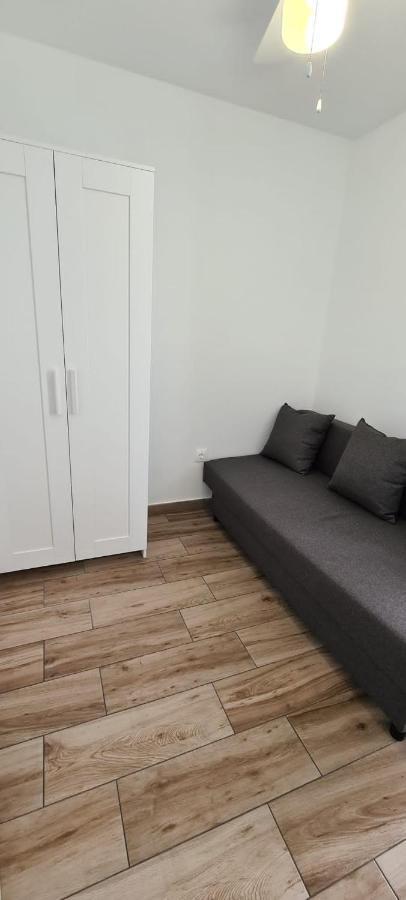Family Comfortable Apartment Arona  Extérieur photo