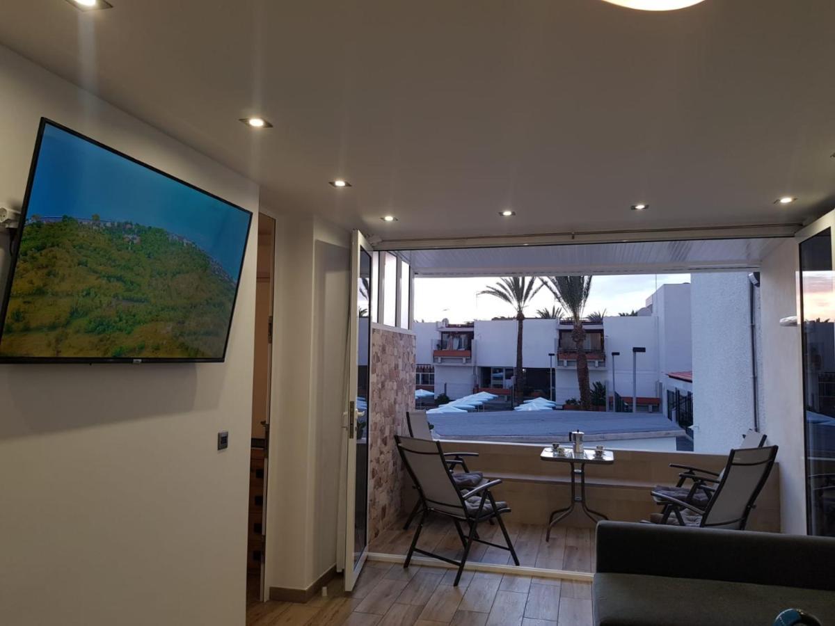 Family Comfortable Apartment Arona  Extérieur photo