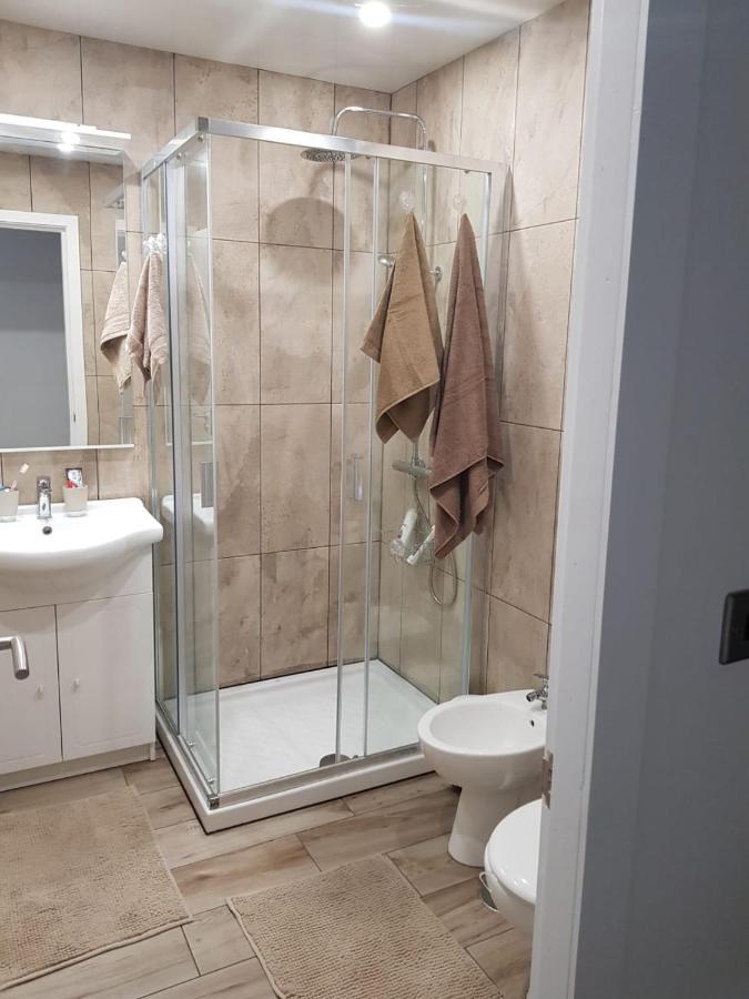 Family Comfortable Apartment Arona  Extérieur photo
